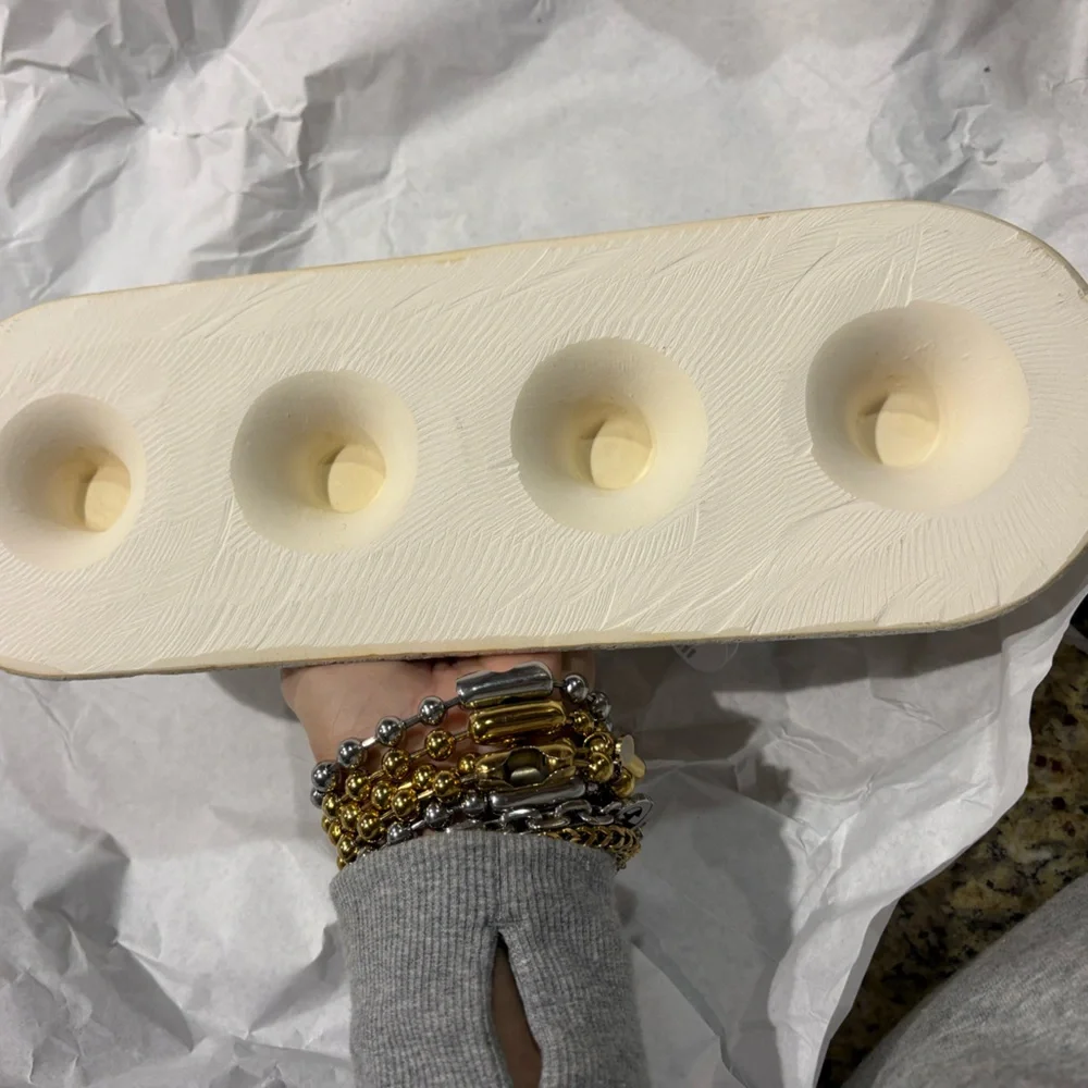 CRATE&BARREL NWT ema ceramic 4 taper candelabra